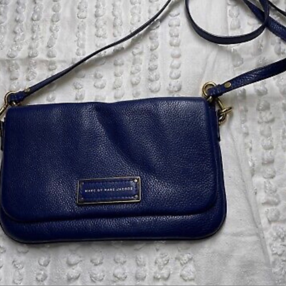 Marc by Marc Jacobs flap crossbody blue leather adjustable strap with gold tone.